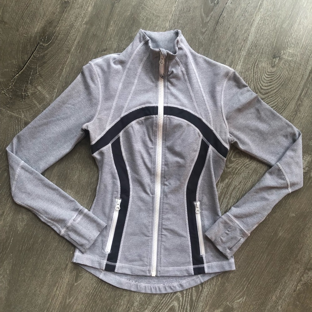 Lululemon Define Jacket - Picture 4 of 7